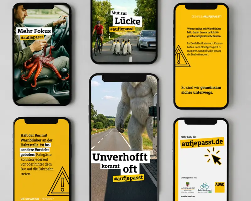 Instagram Ads der Kampagne #aufjepasst Mockup mehrerer Smartphones mit Instagram-Carousel-Anzeigen der Verkehrssicherheitskampagne #aufjepasst. Zu sehen sind verschiedene Motive mit KI-generierten Bildwelten, Verkehrssituationen und aufmerksamkeitsstarken Botschaften für Social Media.